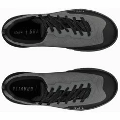 Chaussures Fizik Gravita Versor Flat Enduro - Gris 4 Chaussures Fizik Gravita Versor Flat Enduro - Gris -Vélo Elegant Magasin chaussures fizik gravita versor flat enduro gris 1